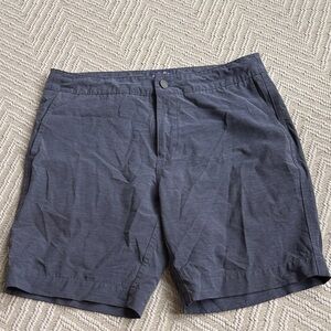 Faherty size 32 All Day shorts